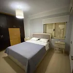 In 아파트 *