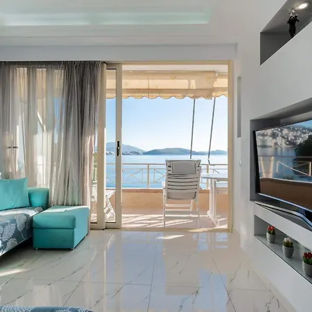 In Sarande